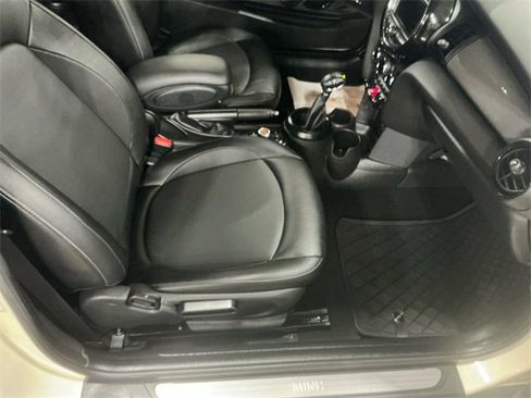 Used 2017 MINI Cooper 2-Door Hardtop image 15