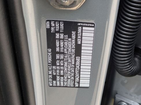 New 2026 Porsche Cayenne Coupe AWD/4WD image 28