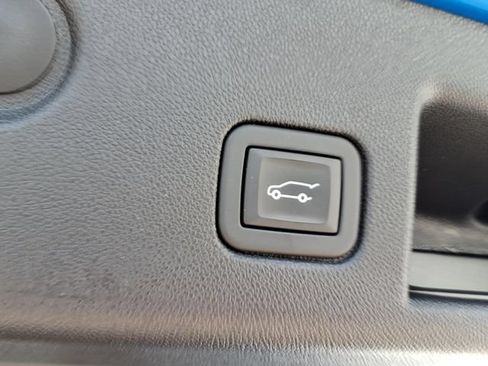 Certified 2024 Chevrolet Equinox RS w/ RS Leather Package AWD/4WD image 9