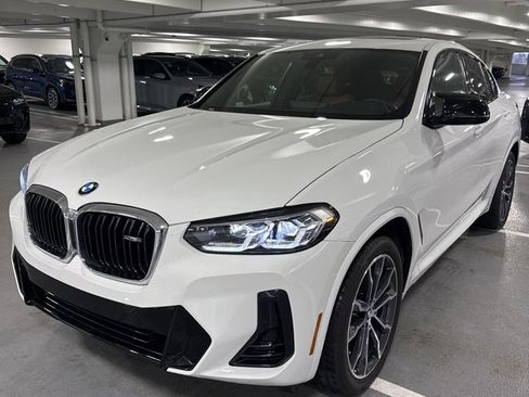 Used 2022 BMW X4 M40i image 1