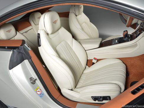 Used 2022 Bentley Continental GT image 28