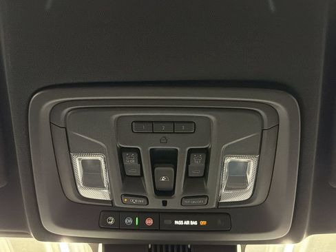 Used 2026 Chevrolet Silverado 1500 ZR2 AWD/4WD image 36