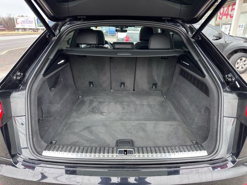 Used 2019 Audi Q8 Premium w/ Convenience Package image 37