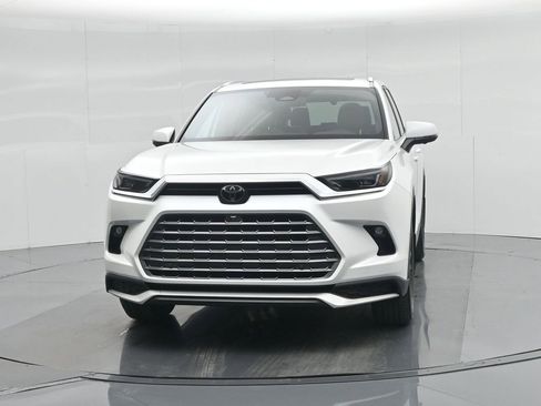 Used 2024 Toyota Grand Highlander AWD Hybrid image 59