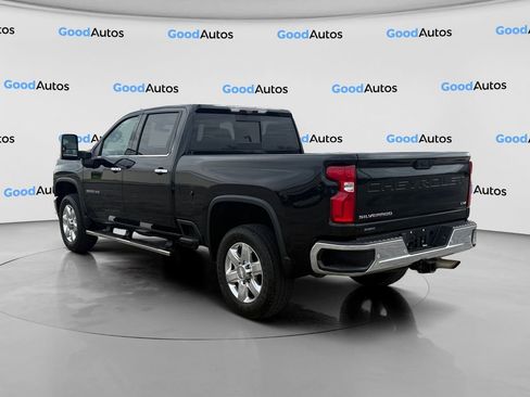 Used 2020 Chevrolet Silverado 3500 LTZ w/ LTZ Plus Package image 3
