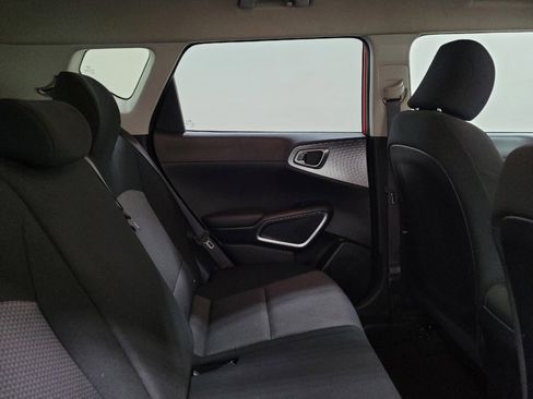 Used 2020 Kia Soul LX FWD image 19