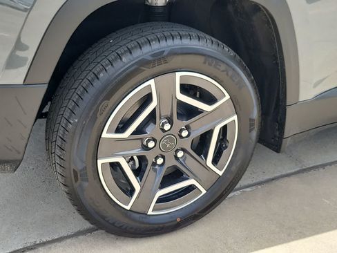 New 2026 Jeep Cherokee Laredo AWD/4WD image 16