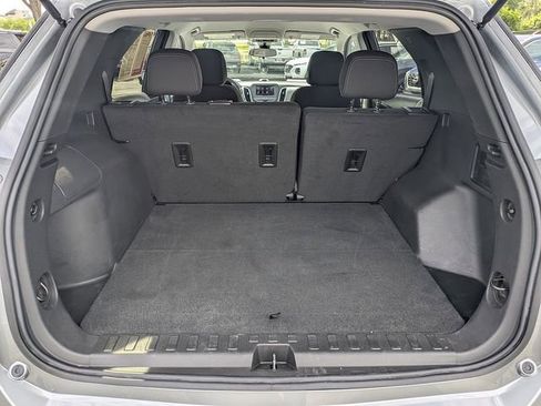 Used 2023 Chevrolet Equinox LT FWD image 12