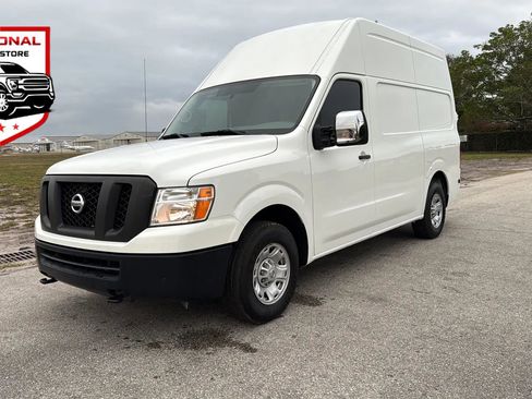 Used 2020 Nissan NV 3500 SV image 1