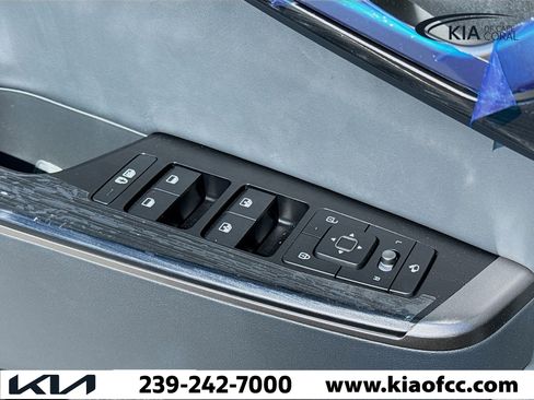 New 2025 Kia EV6 Wind image 22
