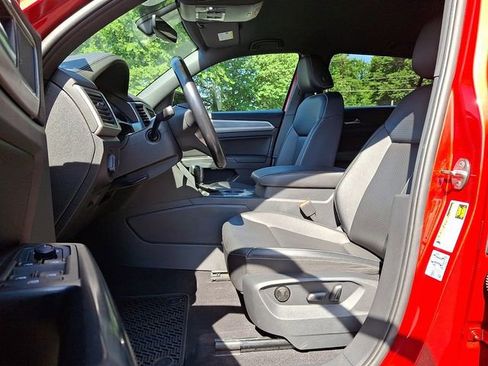 Used 2020 Volkswagen Atlas Cross Sport SE FWD image 13