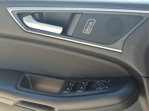 Used 2024 Ford Edge SEL AWD/4WD image 19