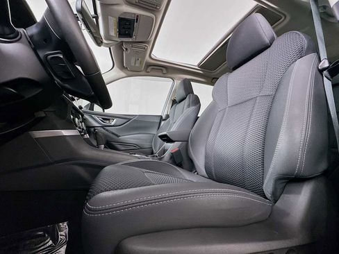 Used 2020 Subaru Forester Premium image 18