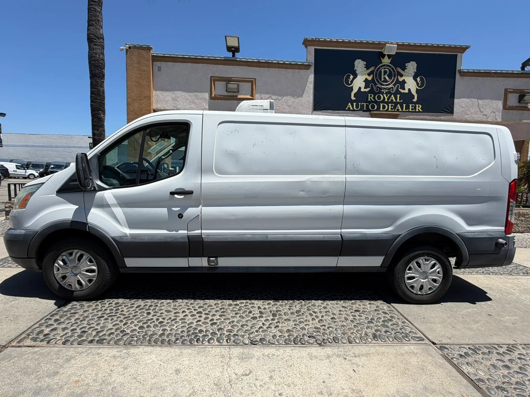 Used 2016 Ford Transit 350 148 Low Roof w/ Exterior Upgrade Package RWD image 8
