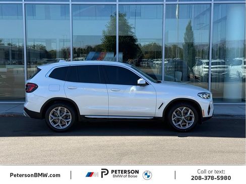Used 2024 BMW X3 xDrive30i w/ Premium Package w/ZPA AWD/4WD image 6