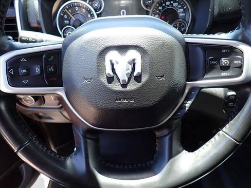 Used 2020 RAM 1500 Big Horn AWD/4WD image 14