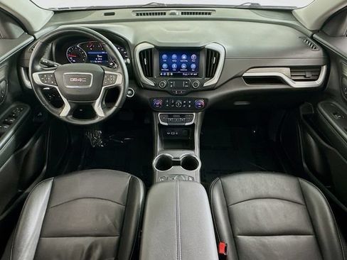 Used 2024 GMC Terrain SLT FWD image 13