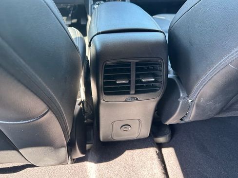 Used 2022 Ford Escape SEL w/ Class II Trailer Tow Package image 17