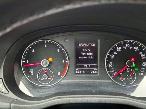 Used 2015 Volkswagen Passat TDI SEL Premium image 13