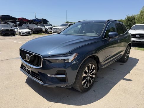 Used 2023 Volvo XC60 B5 Core w/ Climate Package AWD/4WD image 1