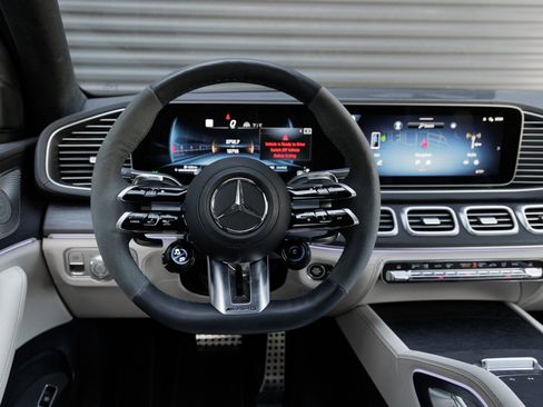 Used 2025 Mercedes-Benz GLE 63 AMG S image 18