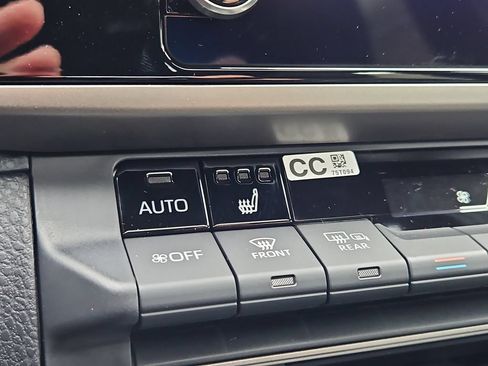 New 2026 Toyota Camry Hybrid AWD/4WD image 12