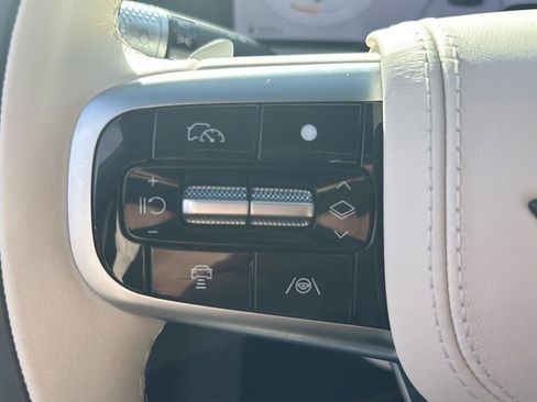 Certified 2025 Genesis GV80 3.5T Prestige AWD/4WD image 25