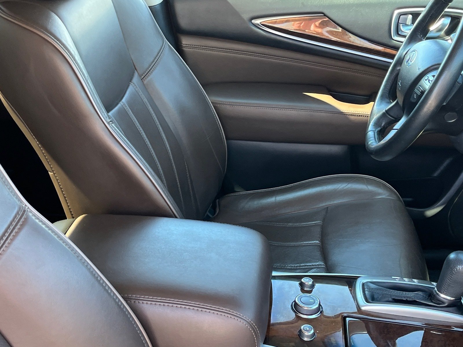 Used 2015 INFINITI QX60 Luxe w/ Deluxe Touring Package AWD/4WD image 10