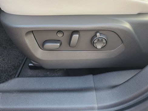 New 2026 Buick Envision Avenir image 18