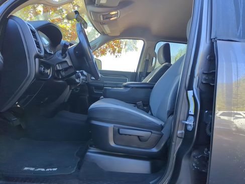 Used 2019 RAM 2500 Big Horn image 13