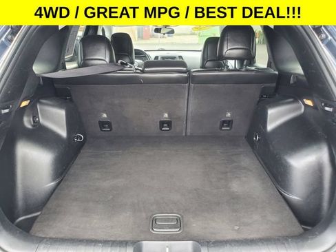 Used 2020 Jeep Cherokee Latitude Plus w/ Cold Weather Group AWD/4WD image 29