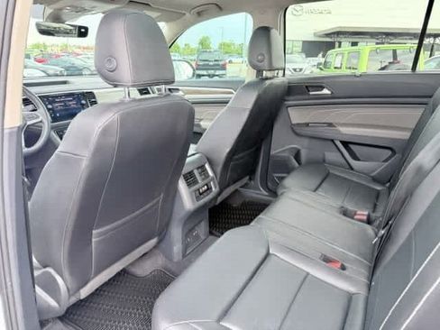 Used 2023 Volkswagen Atlas SEL AWD/4WD image 12