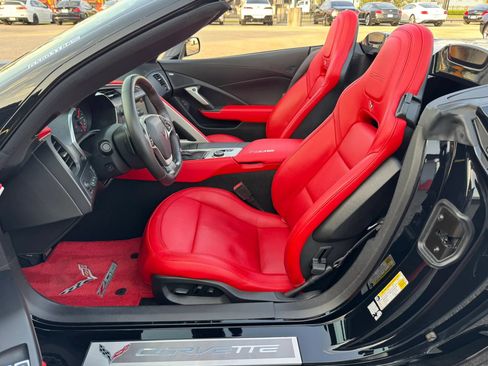 Used 2016 Chevrolet Corvette Z06 w/ 2LZ Preferred Equipment Group RWD image 19