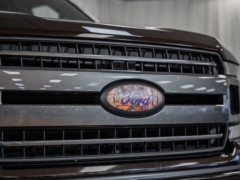 Certified 2020 Ford F150 XLT w/ Equipment Group 302A Luxury image 7