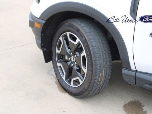 Used 2024 Ford Bronco Sport Outer Banks image 9