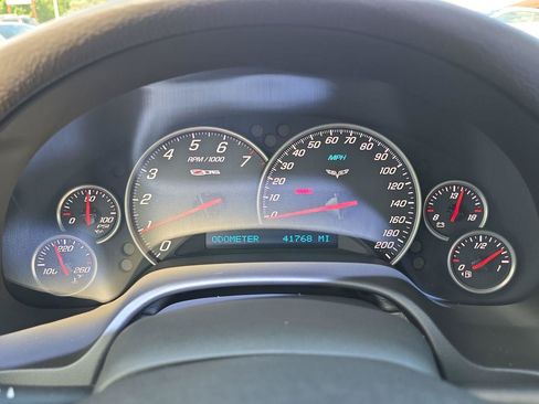 Used 2006 Chevrolet Corvette Z06 w/ Preferred Equipment Group RWD image 11