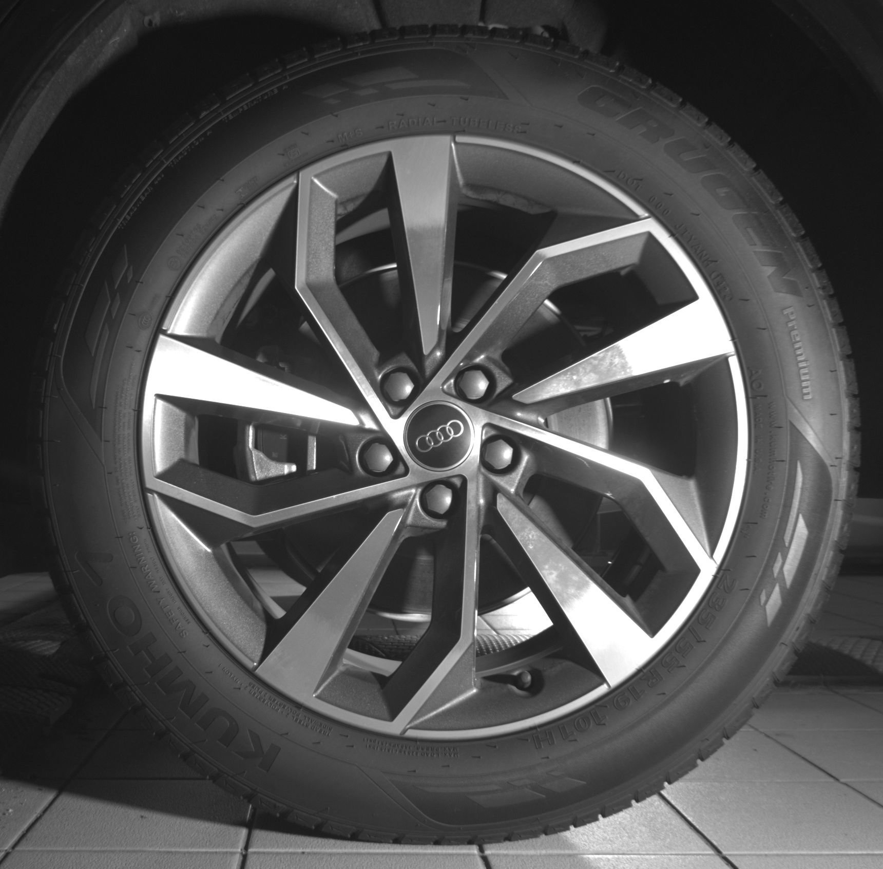 Certified 2024 Audi Q5 2.0T Premium w/ Summer of Audi Package AWD/4WD image 13