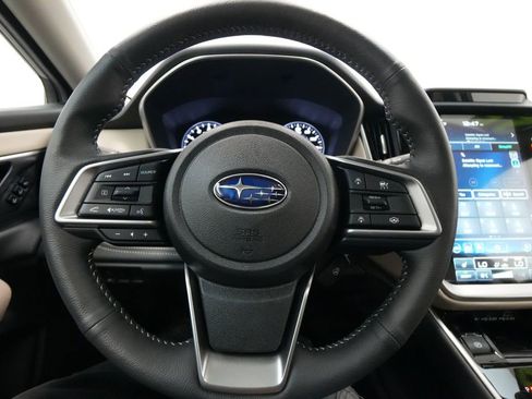 Used 2025 Subaru Outback Limited image 39