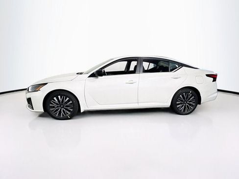 New 2026 Nissan Altima 2.5 SV FWD image 8