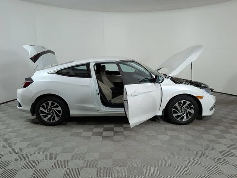 Used 2020 Honda Civic LX image 9
