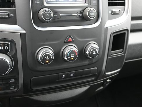 Used 2024 RAM 1500 Classic SLT image 15