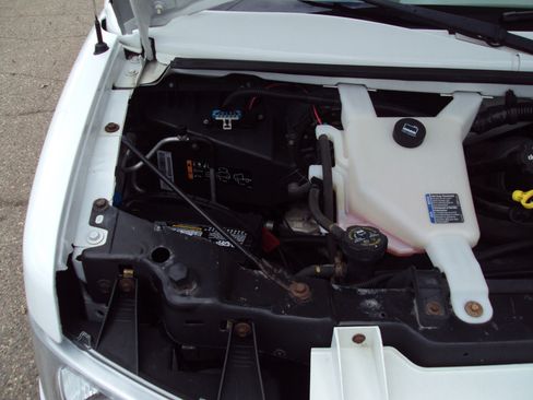 Used 2014 Chevrolet Express 1500 AWD image 32