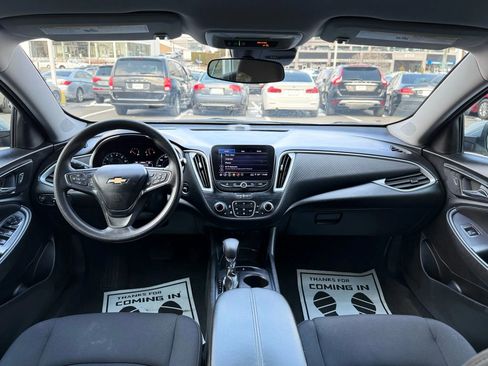 Used 2023 Chevrolet Malibu LT image 11