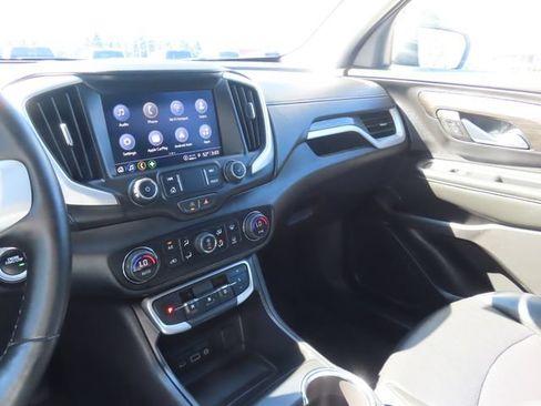 Used 2024 GMC Terrain SLT AWD/4WD image 34