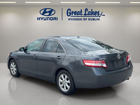 Used 2010 Toyota Camry LE FWD image 3