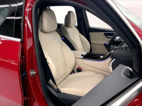 New 2026 Mercedes-Benz GLC 300 image 3