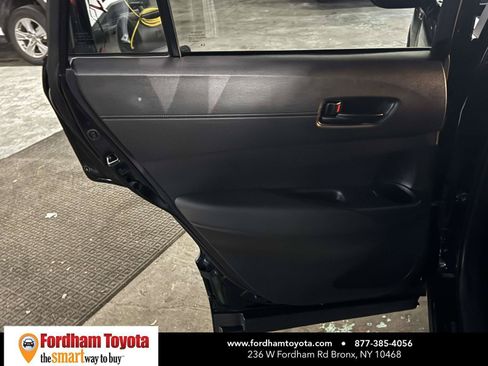 Used 2023 Toyota Corolla Cross LE w/ Moonroof Package AWD/4WD image 11
