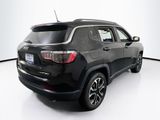Used 2022 Jeep Compass Limited image 5