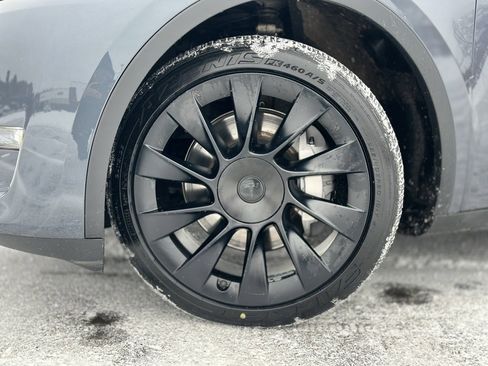 Used 2023 Tesla Model Y Long Range image 2