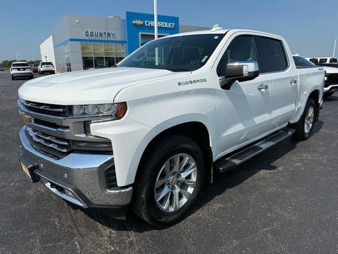 Used 2021 Chevrolet Silverado 1500 LTZ w/ LTZ Convenience Package II AWD/4WD image 9